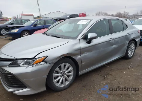 2018 Toyota Camry Le from USA, damaged, VIN 4T1B11HK5JU566291